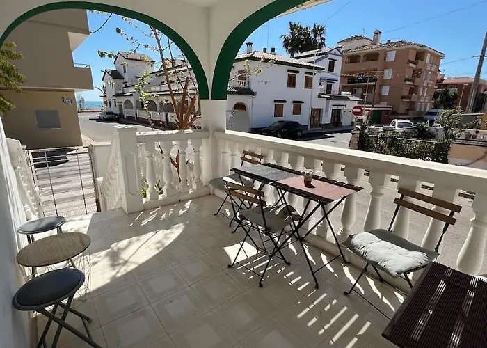 Casa De Alquiler Playa Монкофар